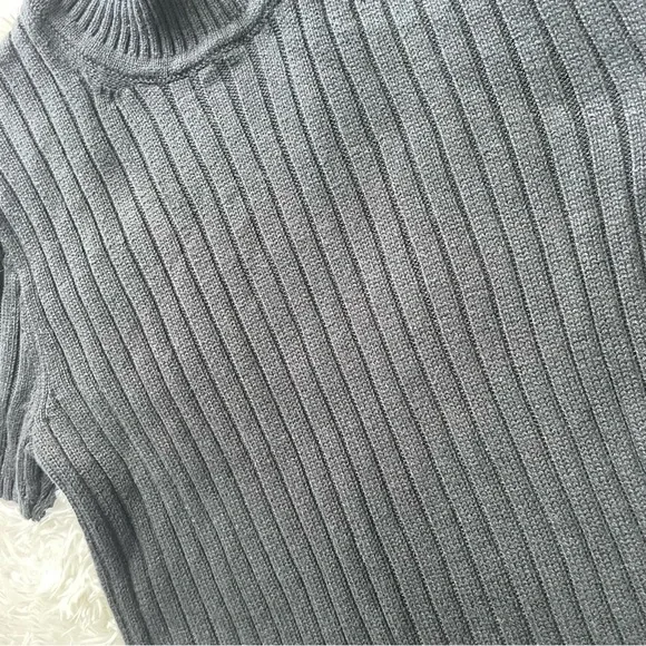 J. Crew Black Short-Sleeve Ribbed Turtleneck Sweater - Picture 2 of 8